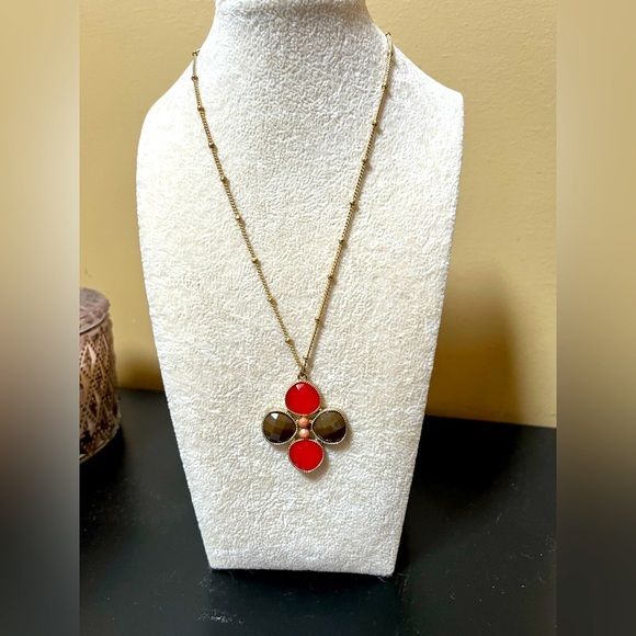 Elegant Gold Fashion Jewelry Pendant Necklace Coral & Olive Stones - Picture 1 of 8
